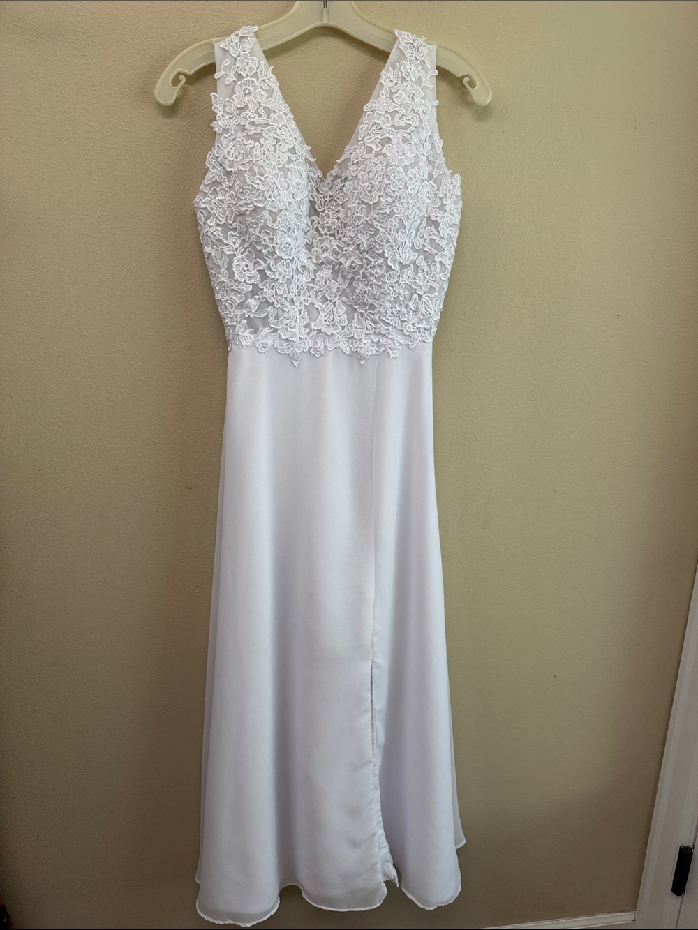 White Women’s Maxi Gown/Wedding SzS/0